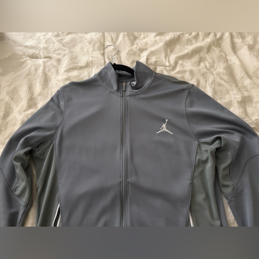 Jordan Jumpman Nike Air Dri-Fit Full Zip Mesh Track Jacket Gray Medium EUC - Picture 2 of 7